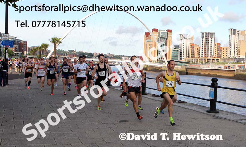 Start of the Bridges of the Tyne 5 Mile Road Race, Newcastle. Photo: David T. Hewitson/Sports for All Pics